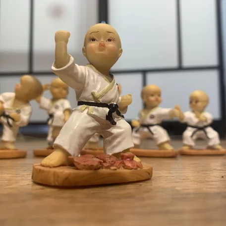 Szobor, Karate baba 3