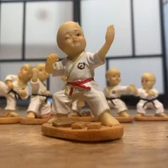 Szobor, Karate baba 4